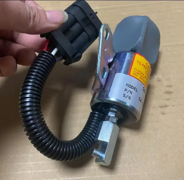 1E231-60011 7000782 Fuel stop solenoid Shutoff For kubota engine D722 D902 D905 Z482 bobcat excavator E17 E20 E08 E19 E10 418
1E231-60011 7000782 Fuel stop solenoid Shutoff For kubota engine D722 D902 D905 Z482 bobcat excavator E17 E20 E08 E19 E10 418