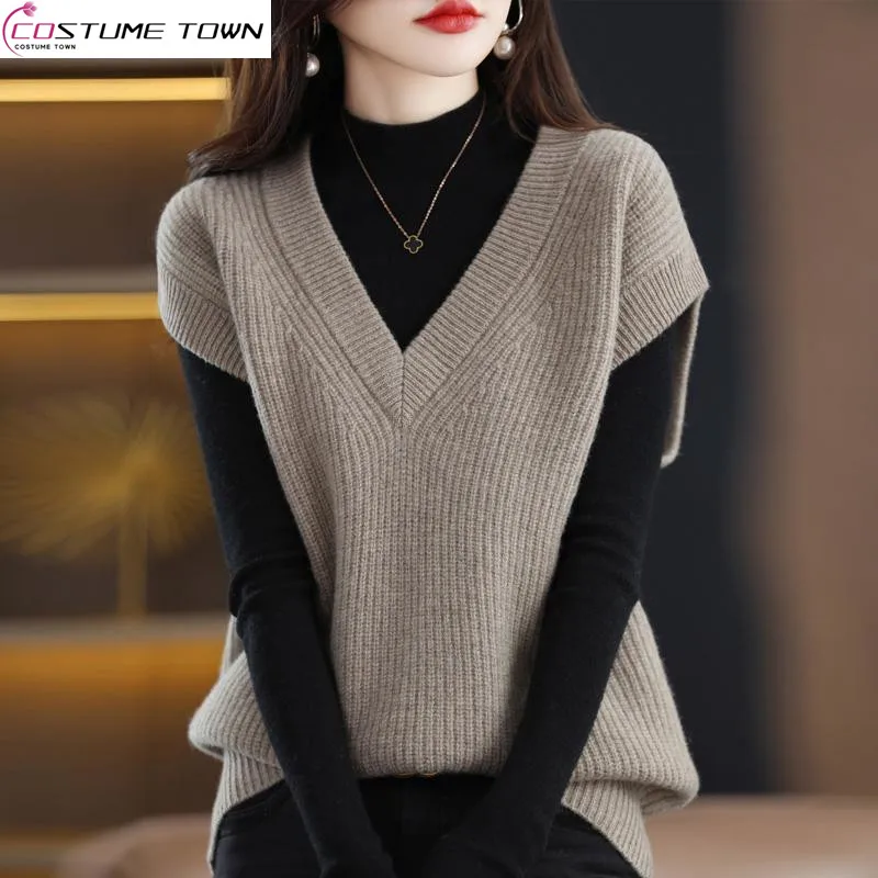 Spring and Autumn New Knitted Tank Top Women's V-neck Solid Batshirt Loose and Versatile Sleeveless Knitted Top
Spring and Autumn New Knitted Tank Top Women's V-neck Solid Batshirt Loose and Versatile Sleeveless Knitted Top