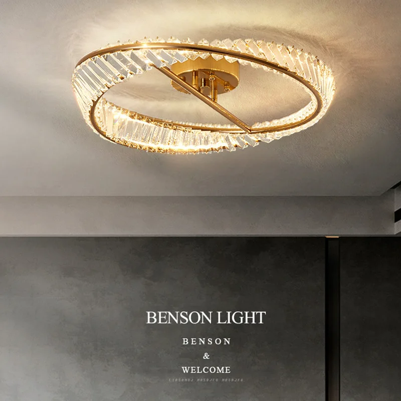 Современный потолочный светильник Северной Европы с регулируемой яркостью, роскошный хрустальный Золотой кольцевой светильник для спальни, гостиной, столовой, внутреннее освещение
Современный потолочный светильник Северной Европы с регулируемой яркостью, роскошный хрустальный Золотой кольцевой светильник для спальни, гостиной, столовой, внутреннее освещение