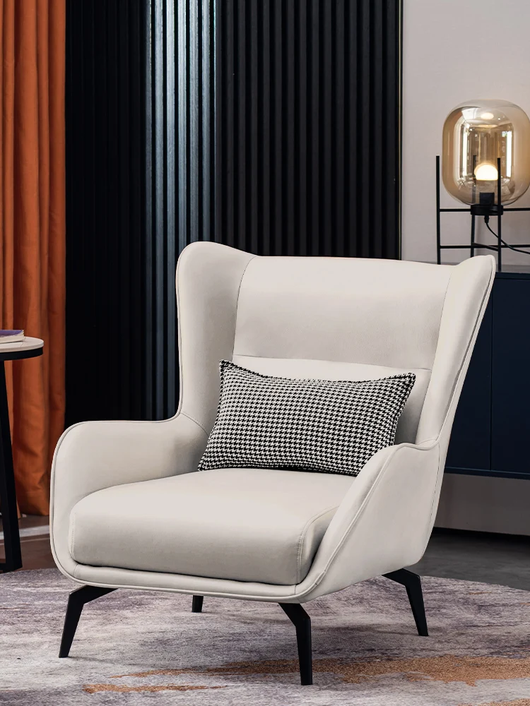 Modern simple living room balcony, Italian hotel casual light luxury fabric lazy tiger chair
Modern simple living room balcony, Italian hotel casual light luxury fabric lazy tiger chair