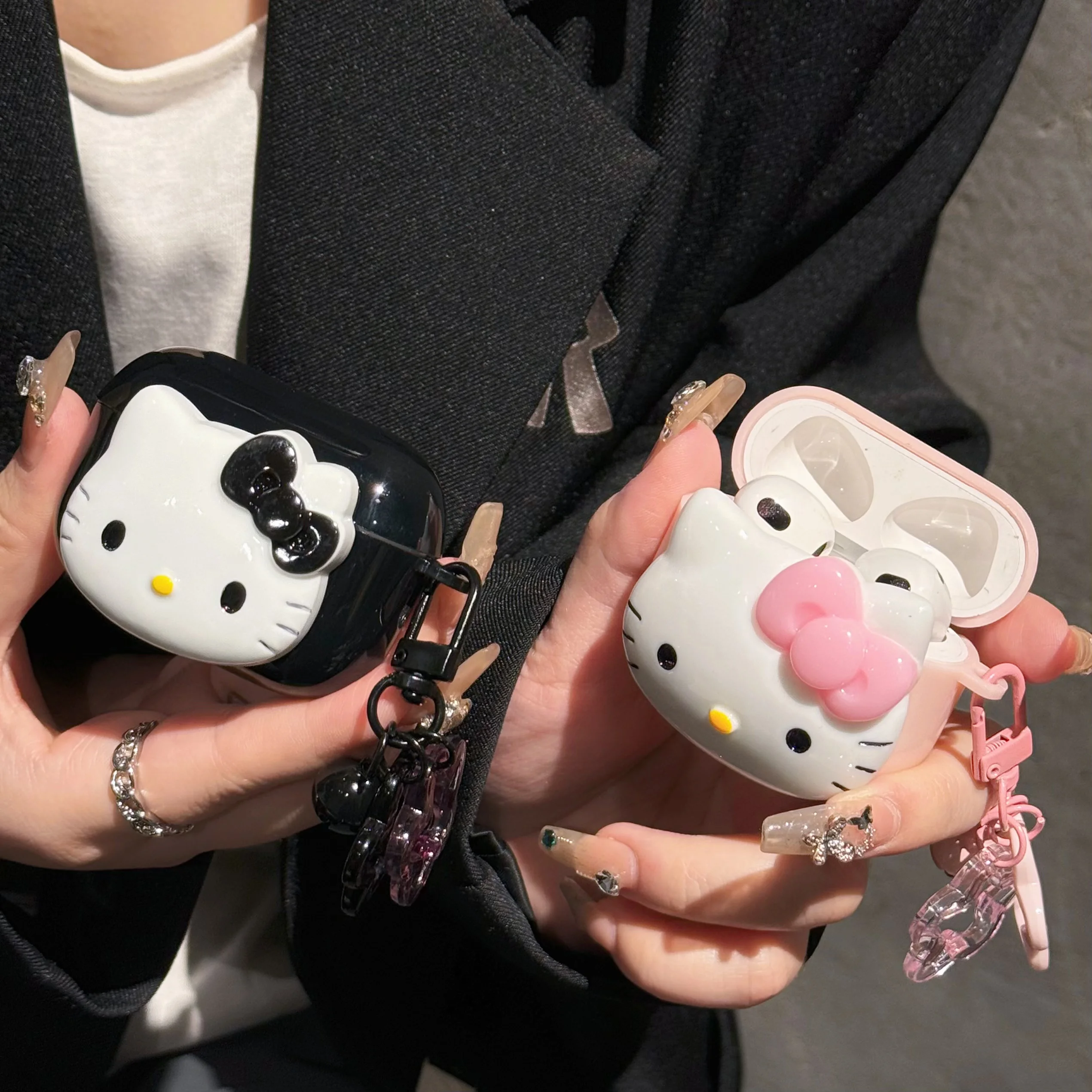 

Cute cartoon Hello Kitty earphone protective case for AirPods 1/2 Pro, 3, and Pro2 Convenient to carry