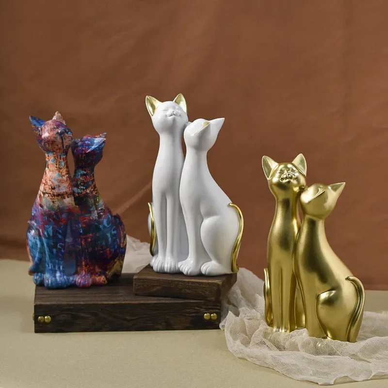 Resin Painted Graffiti Lovers Cat Figurines Couple Animal Office Ornaments European Home Interior Study Bedroom Decor Items
Resin Painted Graffiti Lovers Cat Figurines Couple Animal Office Ornaments European Home Interior Study Bedroom Decor Items