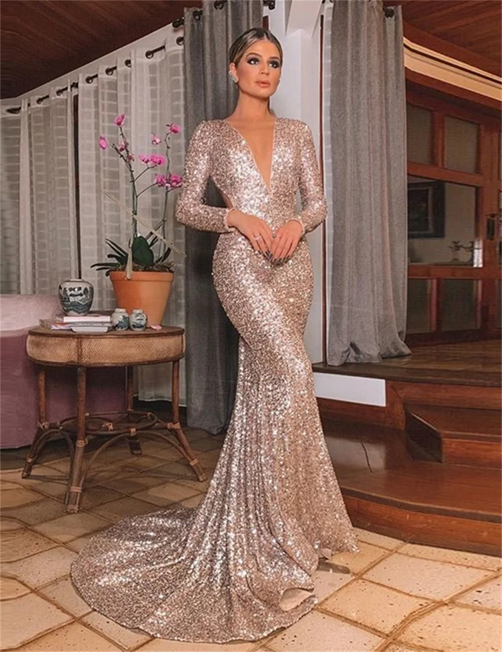 

Gorgeous Trumpet/Mermaid Sequined Evening Dresses Sexy Open Back Deep V-Neck Long Sleeve Sweep Train Ruffles Formal Event Dress