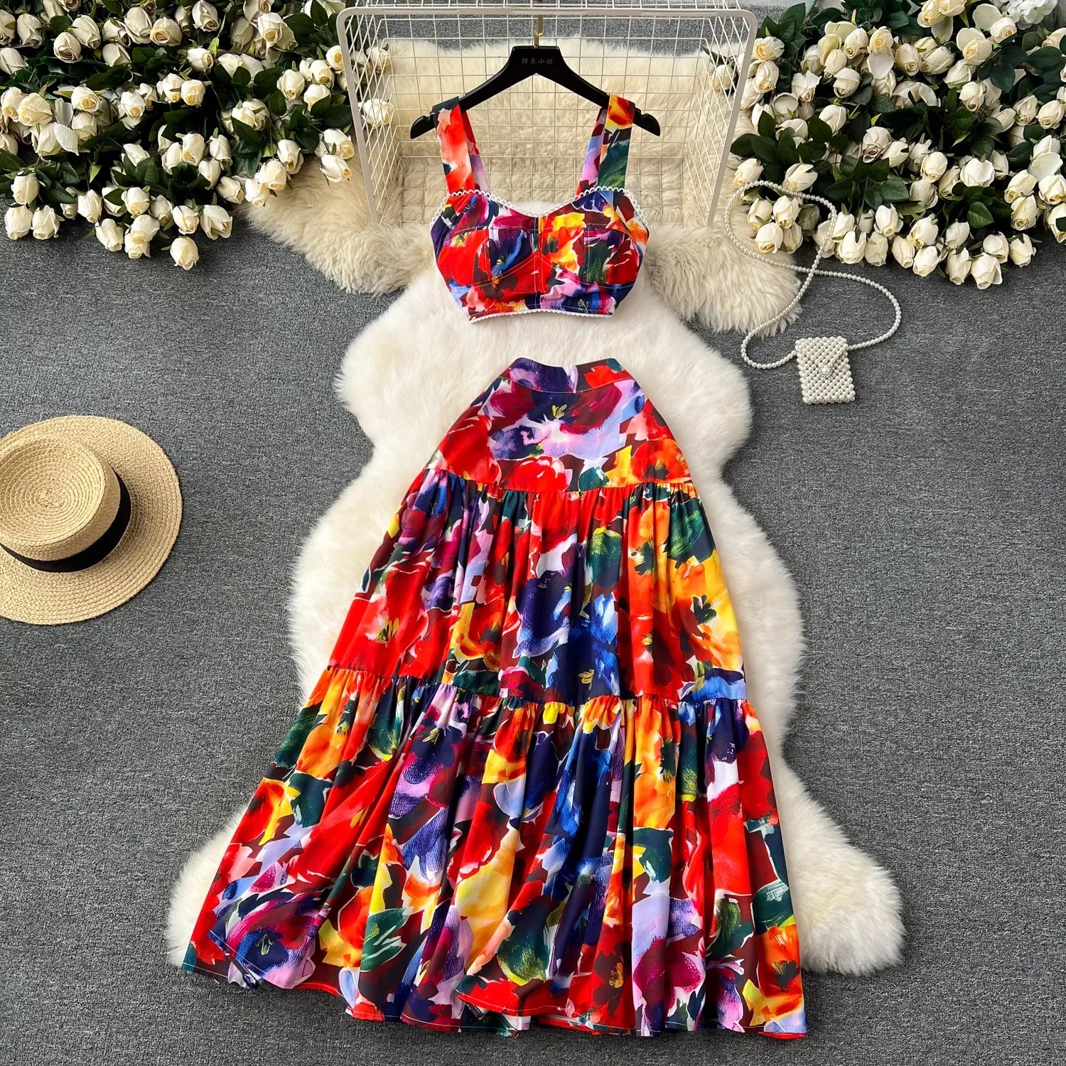 

Summer Bohemian Two Piece Set Women's Spaghetti Strap Padded V Neck Short Crop Top + Flower Print Long Maxi Skirts Suits 630