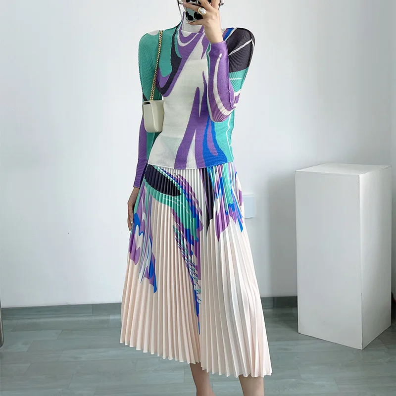 Fall Women's Pleated Suit Half Turtleneck Long Sleeve Pullover Top and High Waist Pleated Skirt Printed Hem Skirt Elegant Suit
Fall Women's Pleated Suit Half Turtleneck Long Sleeve Pullover Top and High Waist Pleated Skirt Printed Hem Skirt Elegant Suit