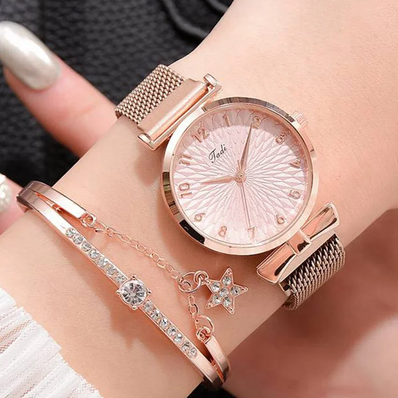 Luxury Women Bracelet Quartz Watches for Women Magnetic Watch Ladies Dress Pink Dial Wrist Watch Clock Reloj Mujer часы женские
Luxury Women Bracelet Quartz Watches for Women Magnetic Watch Ladies Dress Pink Dial Wrist Watch Clock Reloj Mujer часы женские