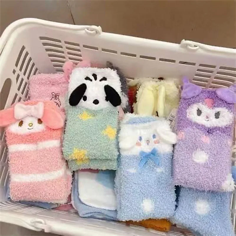 Зимние новые Мультяшные бархатные чулки Sanrio из кораллового бархата коричная Милая Мелодия понравико милые чулки домашние теплые удобные носки для пола
Зимние новые Мультяшные бархатные чулки Sanrio из кораллового бархата коричная Милая Мелодия понравико милые чулки домашние теплые удобные носки для пола