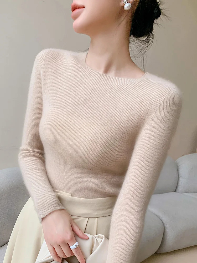 بلوفر نسائي من صوف الميرينو بياقة دائرية — صورة 10
