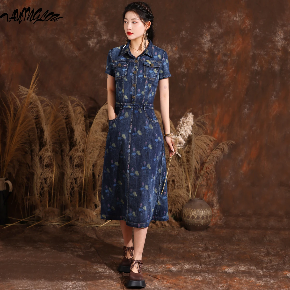 Women Clothing 2023 Summer Vintage Denim Female Vestidos Turn Down Collar Metal Button Dresses Slim Printed Cowboy Midi Dress
Women Clothing 2023 Summer Vintage Denim Female Vestidos Turn Down Collar Metal Button Dresses Slim Printed Cowboy Midi Dress