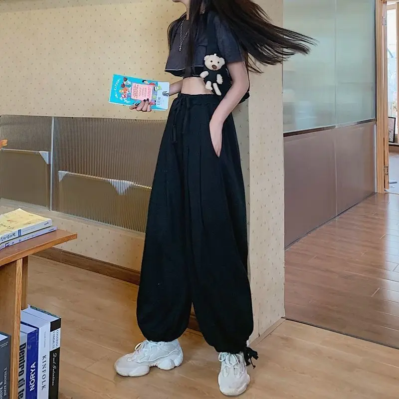 Women Stretch High Waist Sweatpants Korean Loose Pants Casual Grey Summer 2024 Fashion Women Pants
Women Stretch High Waist Sweatpants Korean Loose Pants Casual Grey Summer 2024 Fashion Women Pants