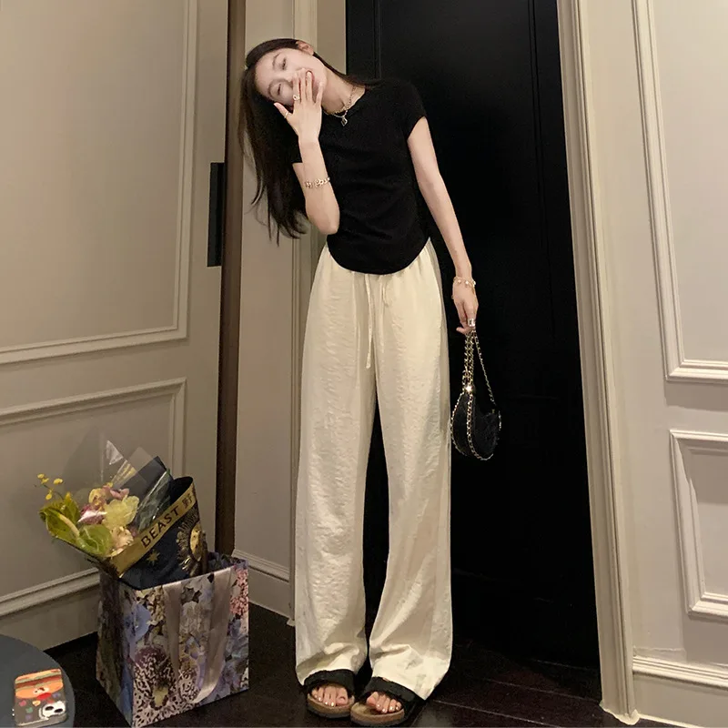 Женские драпированные брюки с высокой талией, повседневные Прямые свободные брюки с широкими штанинами, с текстурой морщин, для весны и лета, 2024
Женские драпированные брюки с высокой талией, повседневные Прямые свободные брюки с широкими штанинами, с текстурой морщин, для весны и лета, 2024