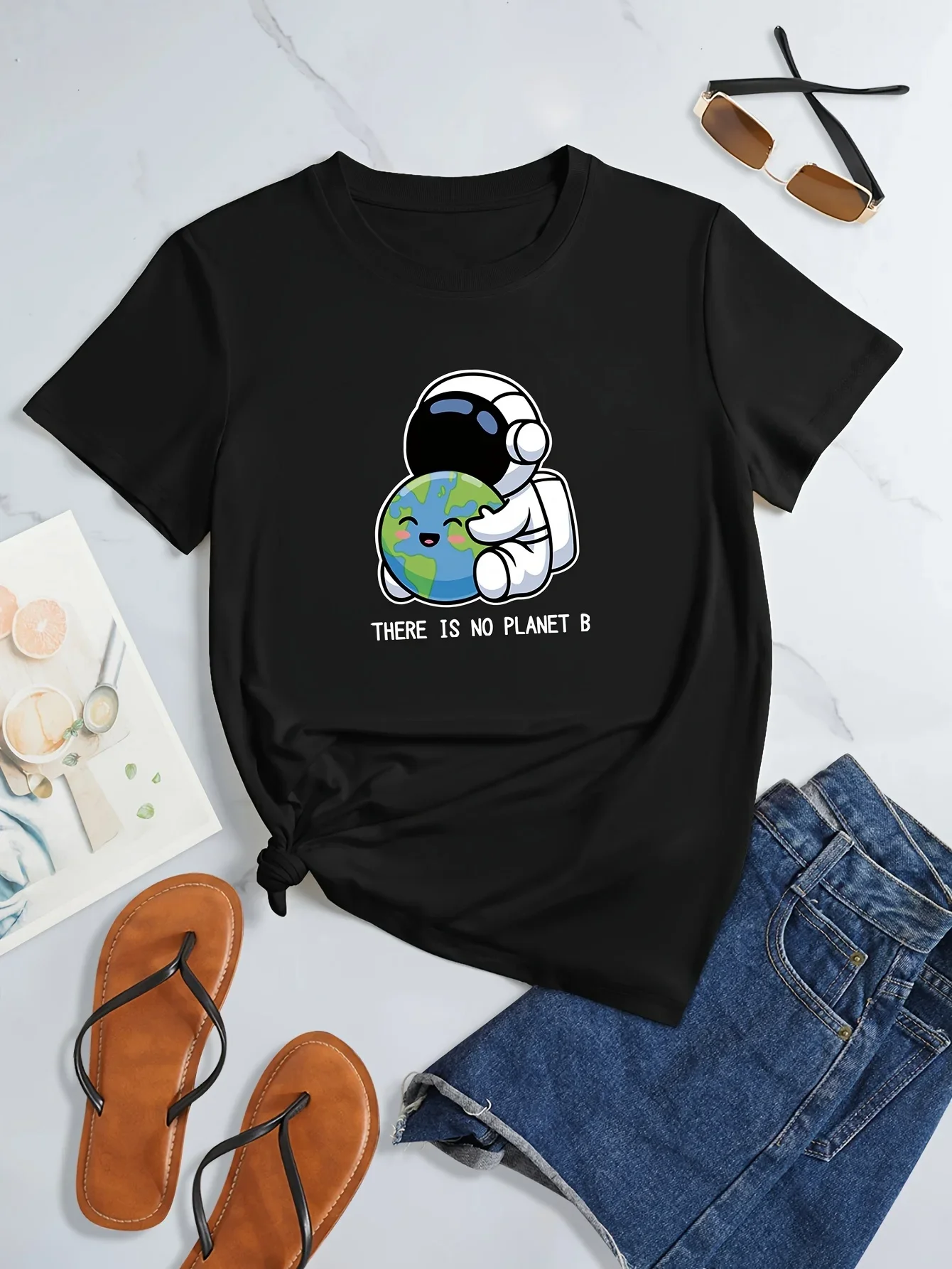 Casual Women's T Shirt Cartoon Astronaut & Earth Print T-shirt, Casual Crew Neck Short Sleeve Top for Summer, Women's Clothing
Casual Women's T Shirt Cartoon Astronaut & Earth Print T-shirt, Casual Crew Neck Short Sleeve Top for Summer, Women's Clothing