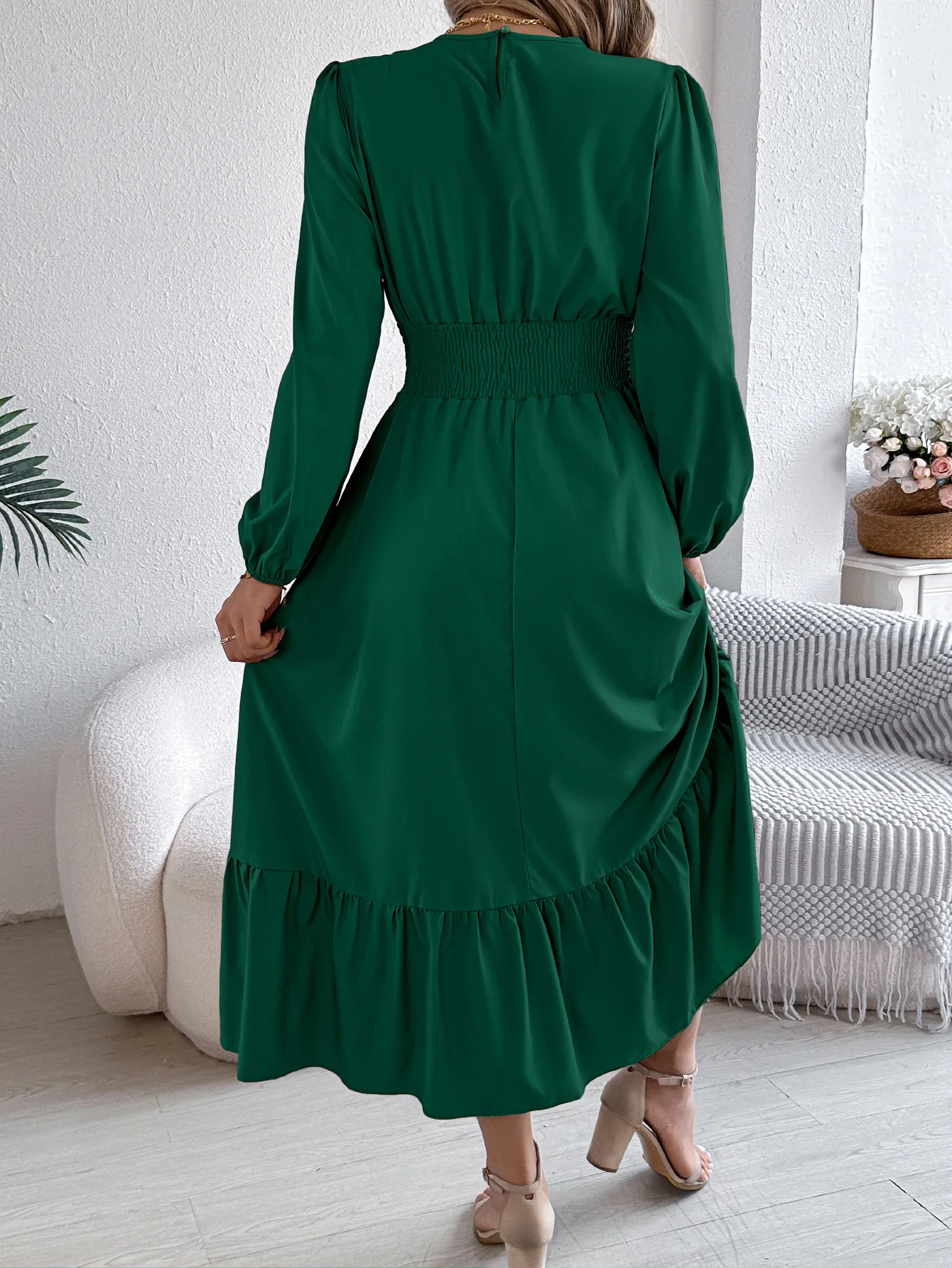 Elegant slim fit long sleeve green party dress for women