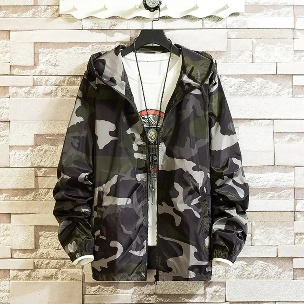 Spring Autumn Men Coat Men Outdoor Hooded Coat Streetwear Men's Camouflage Print Hooded Jacket with Zipper Placket for Spring
Spring Autumn Men Coat Men Outdoor Hooded Coat Streetwear Men's Camouflage Print Hooded Jacket with Zipper Placket for Spring