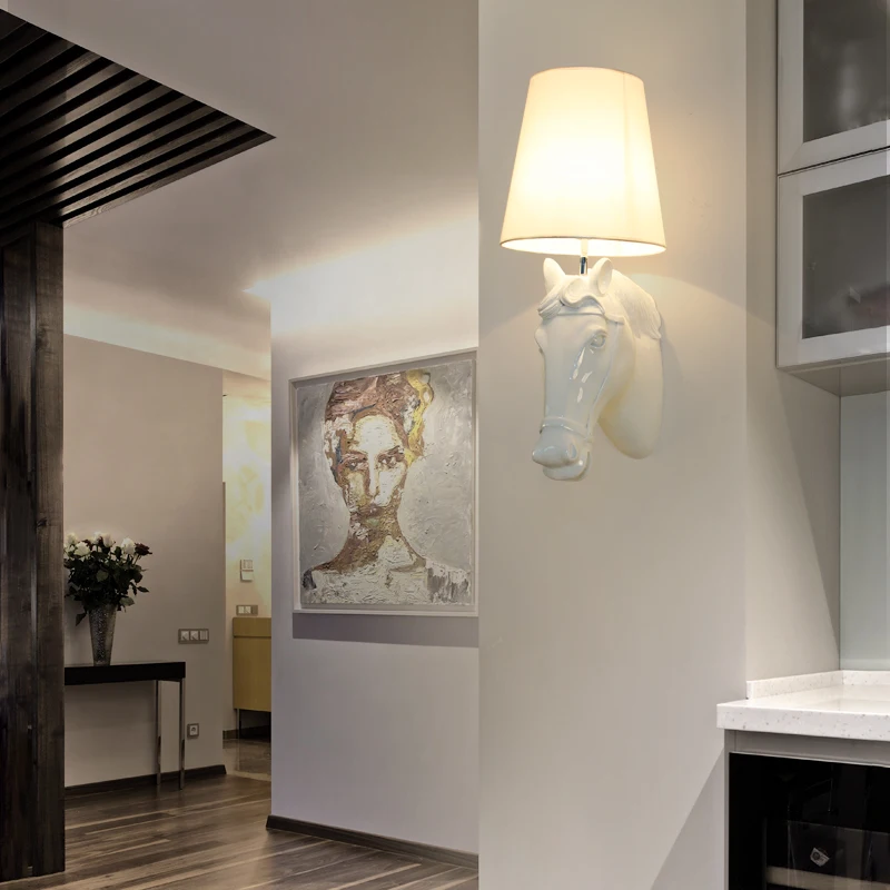European Style Horse Head Wall Lamp Bedside Lamp Bedroom Creative Wall Lamp Simple Modern Lamp Personality Aisle Corridor Stair
European Style Horse Head Wall Lamp Bedside Lamp Bedroom Creative Wall Lamp Simple Modern Lamp Personality Aisle Corridor Stair