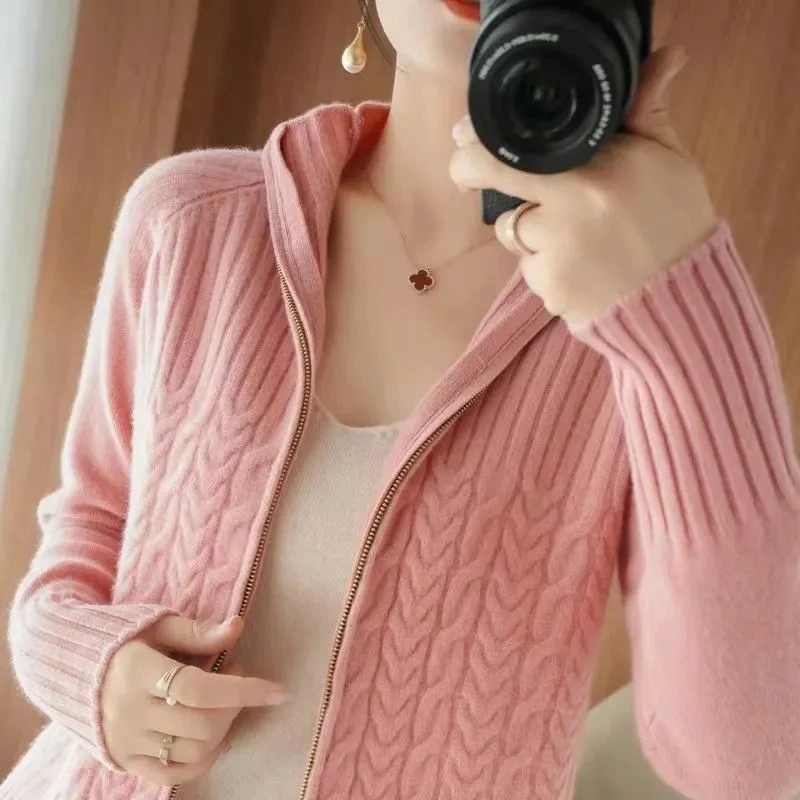 Female Spring Autumn New Fashion Zipper Knitted Cardigan Sweater Coat Lady Short Half High Collar Loose Fit Autumn Cardigan Knit
Female Spring Autumn New Fashion Zipper Knitted Cardigan Sweater Coat Lady Short Half High Collar Loose Fit Autumn Cardigan Knit