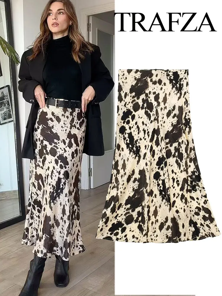 TRAFZA 2024 Spring Women Fashion Skirts Trend Printing Slim Long Skirt Woman With Folds Versatile High Street Female Skirts
TRAFZA 2024 Spring Women Fashion Skirts Trend Printing Slim Long Skirt Woman With Folds Versatile High Street Female Skirts