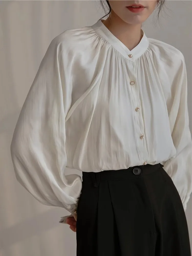 Acetic Acid Satin Long Sleeved Shirt, Women'S Design Sense Stand Up Collar, Retro Lantern Sleeve Temperament Top
Acetic Acid Satin Long Sleeved Shirt, Women'S Design Sense Stand Up Collar, Retro Lantern Sleeve Temperament Top
