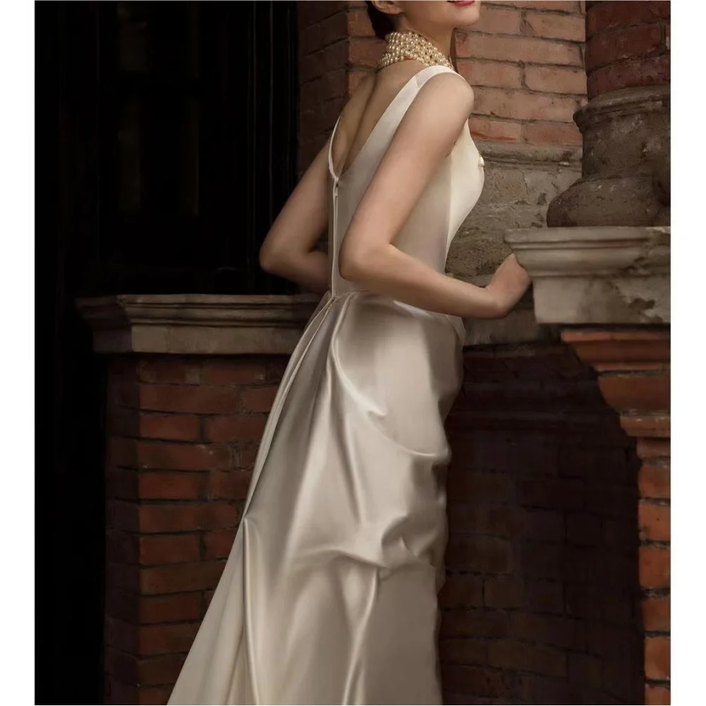 

Muloong O-Neck Sweep Train Women Elegant And Pretty Luxury Prom Dress