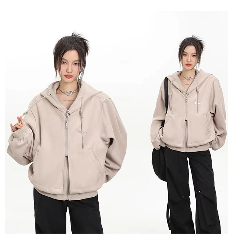 Женский Повседневный блейзер с капюшоном, свободное удобное пальто большого размера во французском стиле из двух предметов, осень 2023
Женский Повседневный блейзер с капюшоном, свободное удобное пальто большого размера во французском стиле из двух предметов, осень 2023