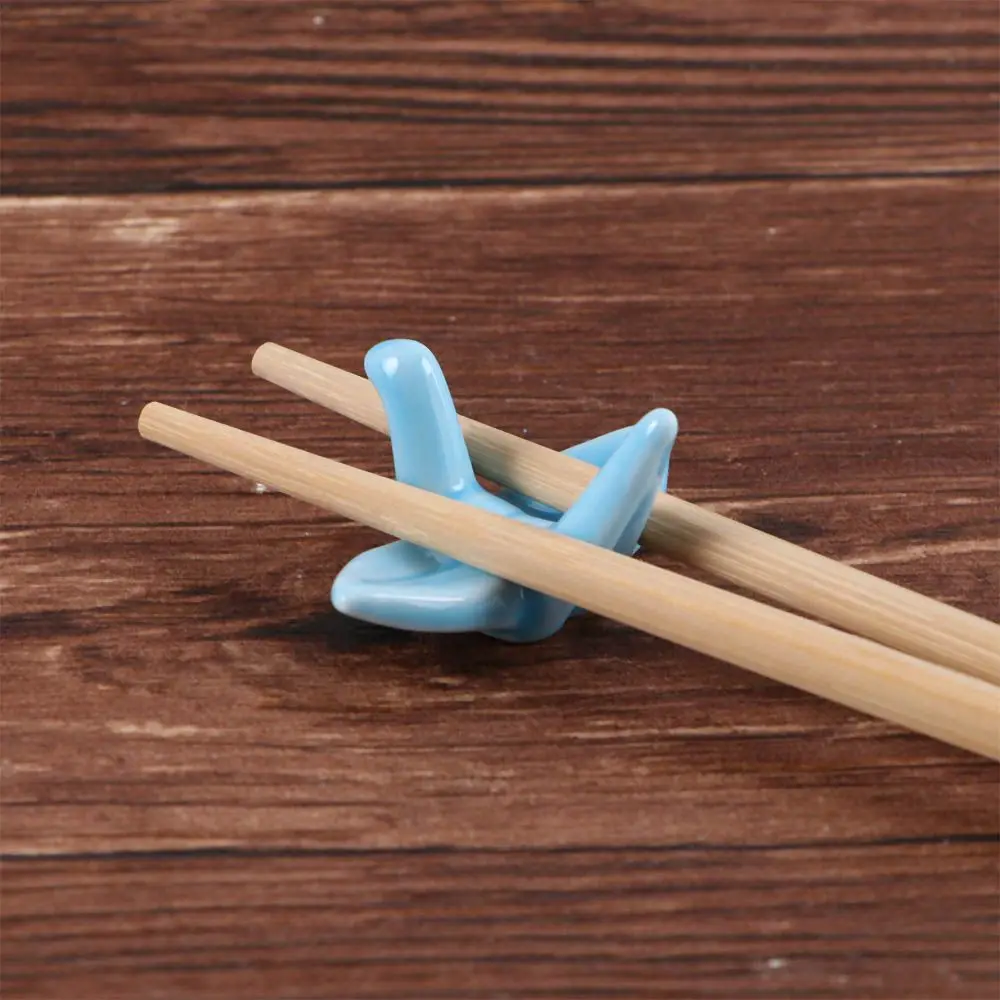 Paper crane Cute Fork Rack Rest Kitchen Tools Tableware Chopsticks Stand Chopsticks Spoon Rack Chopsticks Holder
Paper crane Cute Fork Rack Rest Kitchen Tools Tableware Chopsticks Stand Chopsticks Spoon Rack Chopsticks Holder