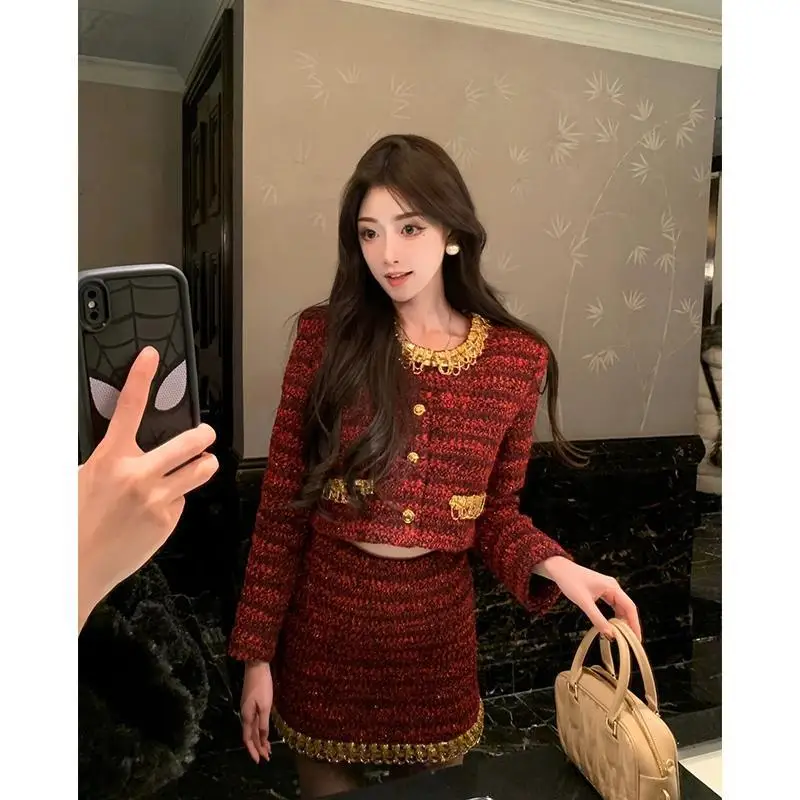 UNXX New Year Party Dress Set Winter High-End Chic Little Dress for Women Elegant High-End French Style Red Blazer and Skirt
UNXX New Year Party Dress Set Winter High-End Chic Little Dress for Women Elegant High-End French Style Red Blazer and Skirt