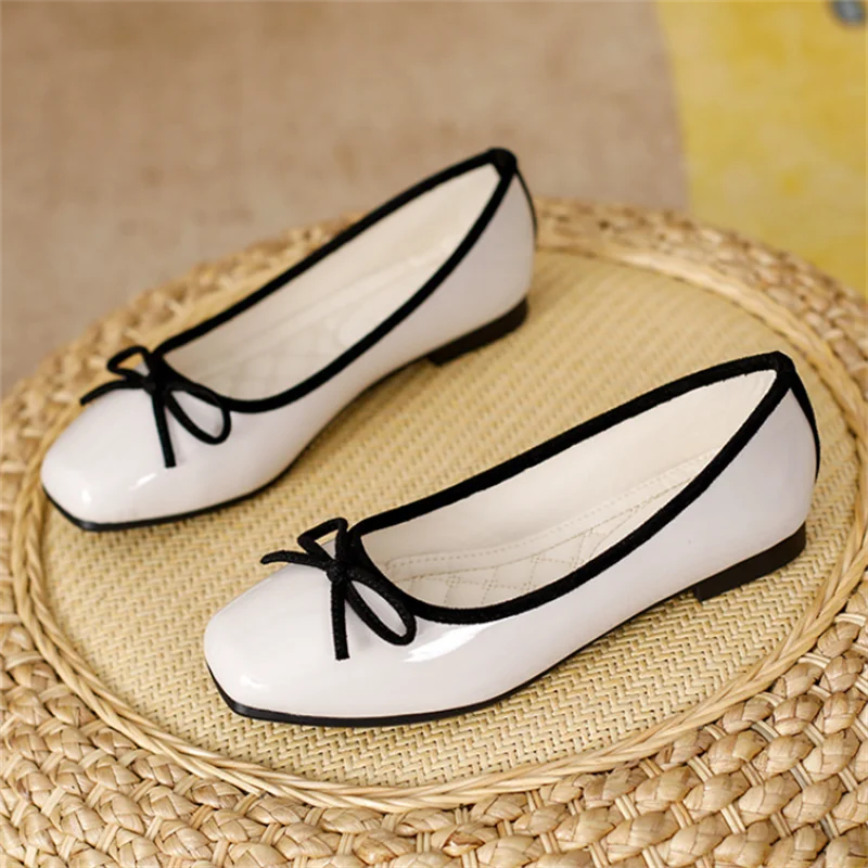 Ladies Single Shoes Bowtie Flats Patent Leather Loafers Women Square Toe Lightweight Ballet Shoes Woman Bridesmaid Flats
Ladies Single Shoes Bowtie Flats Patent Leather Loafers Women Square Toe Lightweight Ballet Shoes Woman Bridesmaid Flats
