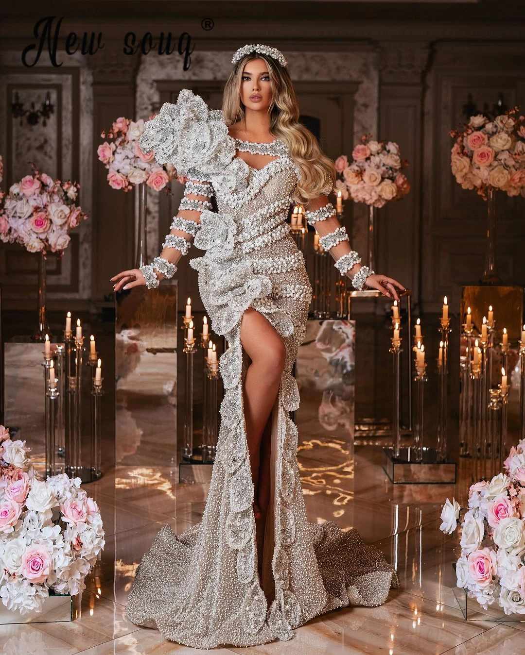 White Pearls Luxury Dubai Wedding Dress Chic Design High Split Bridal Gowns Bead Lace Appliqued Celebrity Party Gown Custom Made
White Pearls Luxury Dubai Wedding Dress Chic Design High Split Bridal Gowns Bead Lace Appliqued Celebrity Party Gown Custom Made
