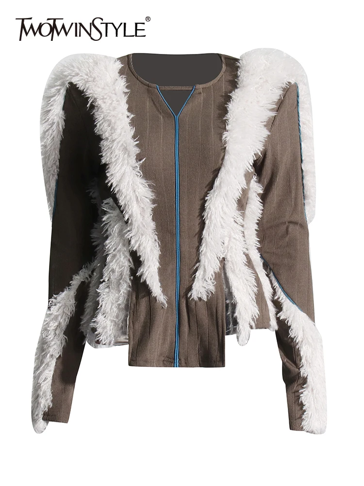 TWOTWINSTYLE Colorblock Patchwork Feathers Casual T Shirts For Women Round Neck Long Sleeve Hollow Out T Shirt Female Fashion
TWOTWINSTYLE Colorblock Patchwork Feathers Casual T Shirts For Women Round Neck Long Sleeve Hollow Out T Shirt Female Fashion