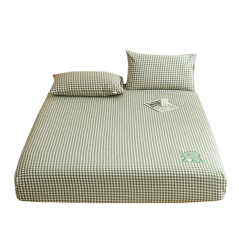 Cotton washing, embroidery, cartoon bed sheets, mattresses, anti slip and dustproof Bed Cover
Cotton washing, embroidery, cartoon bed sheets, mattresses, anti slip and dustproof Bed Cover
