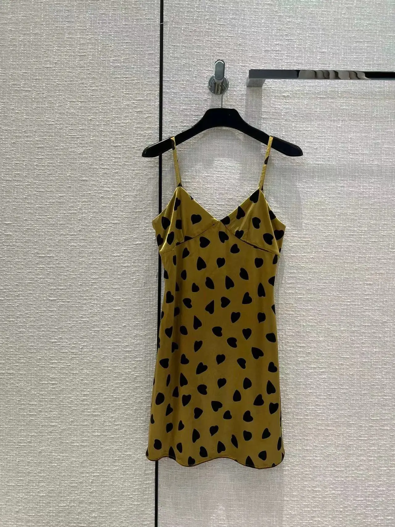 HIGH QUALITY Newest 2022 Holiday Fashion Dress Runway Sexy Spaghetti Strap Women's Printed Velvet Sexy Mini Dress
HIGH QUALITY Newest 2022 Holiday Fashion Dress Runway Sexy Spaghetti Strap Women's Printed Velvet Sexy Mini Dress