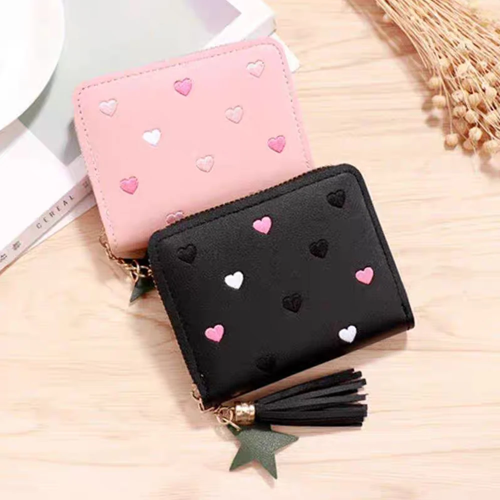 Women Small Wallet Heart Embroidered Mini Wallets Lovely Short Zipper Pu Leather Coin Purse Multi-card Slot Card Holder Bag
Women Small Wallet Heart Embroidered Mini Wallets Lovely Short Zipper Pu Leather Coin Purse Multi-card Slot Card Holder Bag