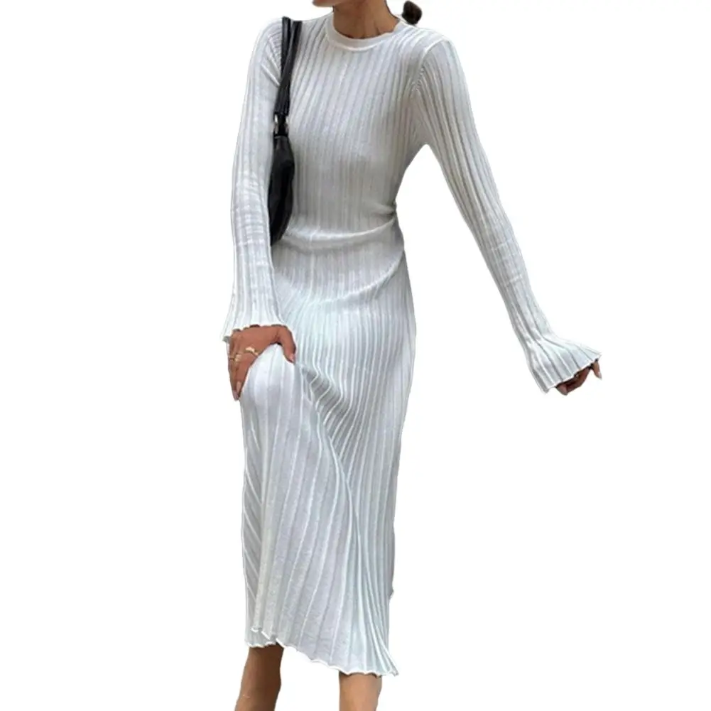 Women\\'s Pleated Long Skirt Knitted Dress with Crew Neck and Lace up Design Perfect for Parties and Daily Wear
Women\\'s Pleated Long Skirt Knitted Dress with Crew Neck and Lace up Design Perfect for Parties and Daily Wear