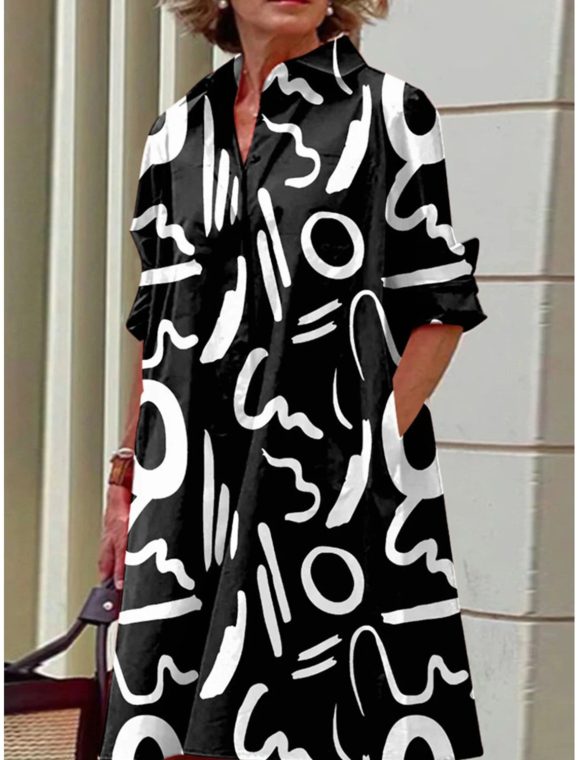2023 New Women's Shirt Over Knee Gown Blue and White Porcelain Printing Slim Fit High Quality Fabric Fashion Casual Dress
2023 New Women's Shirt Over Knee Gown Blue and White Porcelain Printing Slim Fit High Quality Fabric Fashion Casual Dress