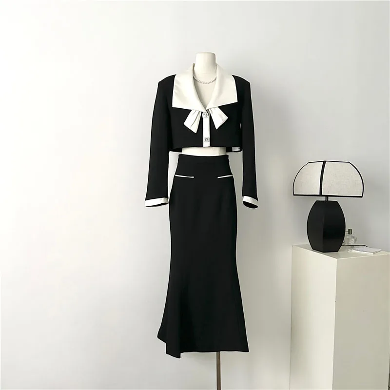 Соблазнительные комплекты с юбкой рыбий хвост в стиле ретро, стильная уличная одежда в Корейском стиле, повседневный женский эстетичный облегающий костюм для поездок
Соблазнительные комплекты с юбкой рыбий хвост в стиле ретро, стильная уличная одежда в Корейском стиле, повседневный женский эстетичный облегающий костюм для поездок