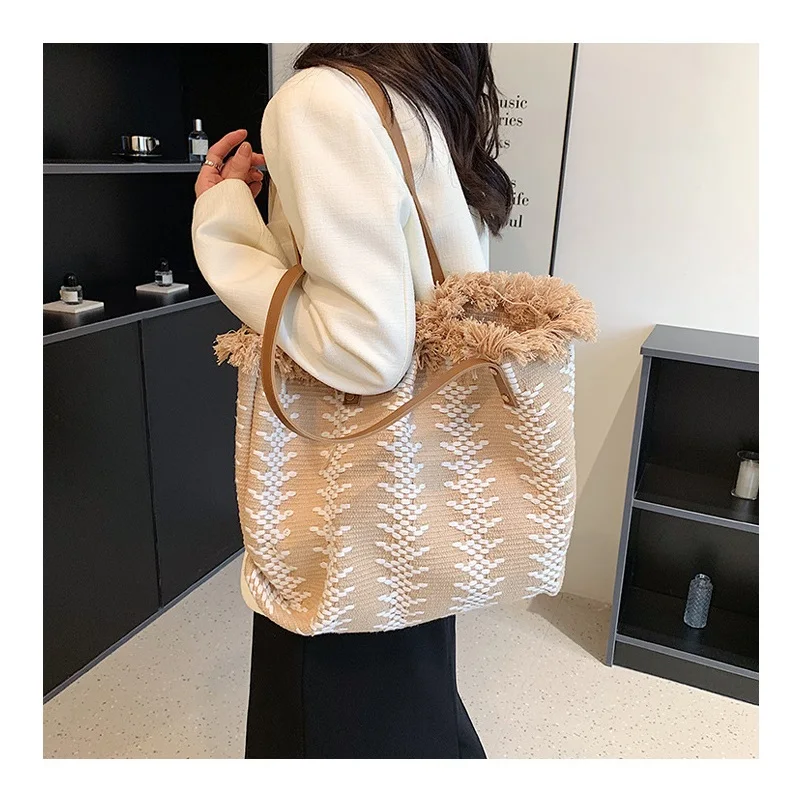 2023 Simple and Popular Shoulder Bag, Large Capacity Versatile Bag, Canvas Bag, Shopping Bag, Handbag
2023 Simple and Popular Shoulder Bag, Large Capacity Versatile Bag, Canvas Bag, Shopping Bag, Handbag