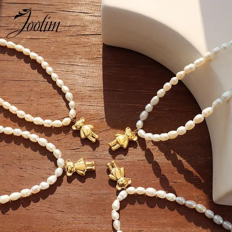 Joolim Jewelry PVD Wholesale Tarnish Free Baroque Natural Freshwater Pearl Bear Pendant Stainless Steel Necklace for Women
Joolim Jewelry PVD Wholesale Tarnish Free Baroque Natural Freshwater Pearl Bear Pendant Stainless Steel Necklace for Women