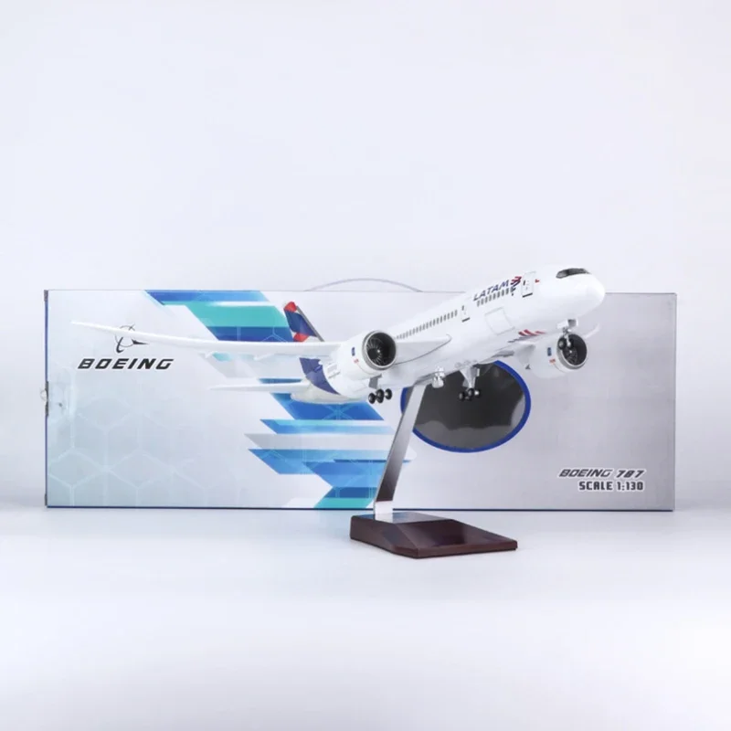 Модель самолета Чили латам 47 см, модель самолета 787 B787 Dreamliner, модель самолета 1/130 из пластика и смолы, копия модели самолета, коллекция игрушек
Модель самолета Чили латам 47 см, модель самолета 787 B787 Dreamliner, модель самолета 1/130 из пластика и смолы, копия модели самолета, коллекция игрушек