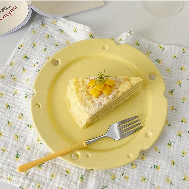 Ins Breakfast Bread Cake Plate Ceramic 8inch Crockery Dessert Plate Tableware Fruit Salad Tray Pasta Cream Butter Plate
Ins Breakfast Bread Cake Plate Ceramic 8inch Crockery Dessert Plate Tableware Fruit Salad Tray Pasta Cream Butter Plate