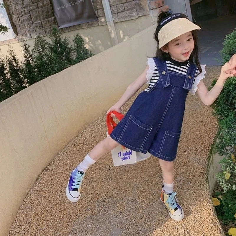 Girls' Denim Blue Overalls Shorts Fashion Sweet Princess Style Summer Children's Shorts Girls New Comfortable Loose Denim Shorts
Girls' Denim Blue Overalls Shorts Fashion Sweet Princess Style Summer Children's Shorts Girls New Comfortable Loose Denim Shorts