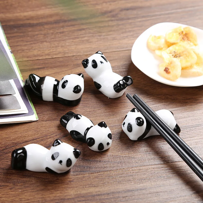 1pc Cute Ceramic Panda Chopsticks Holder Art Craft Spoon Fork Cartoon Kitchen Utensil Storage Tableware Pillow For Home Kitchens
1pc Cute Ceramic Panda Chopsticks Holder Art Craft Spoon Fork Cartoon Kitchen Utensil Storage Tableware Pillow For Home Kitchens