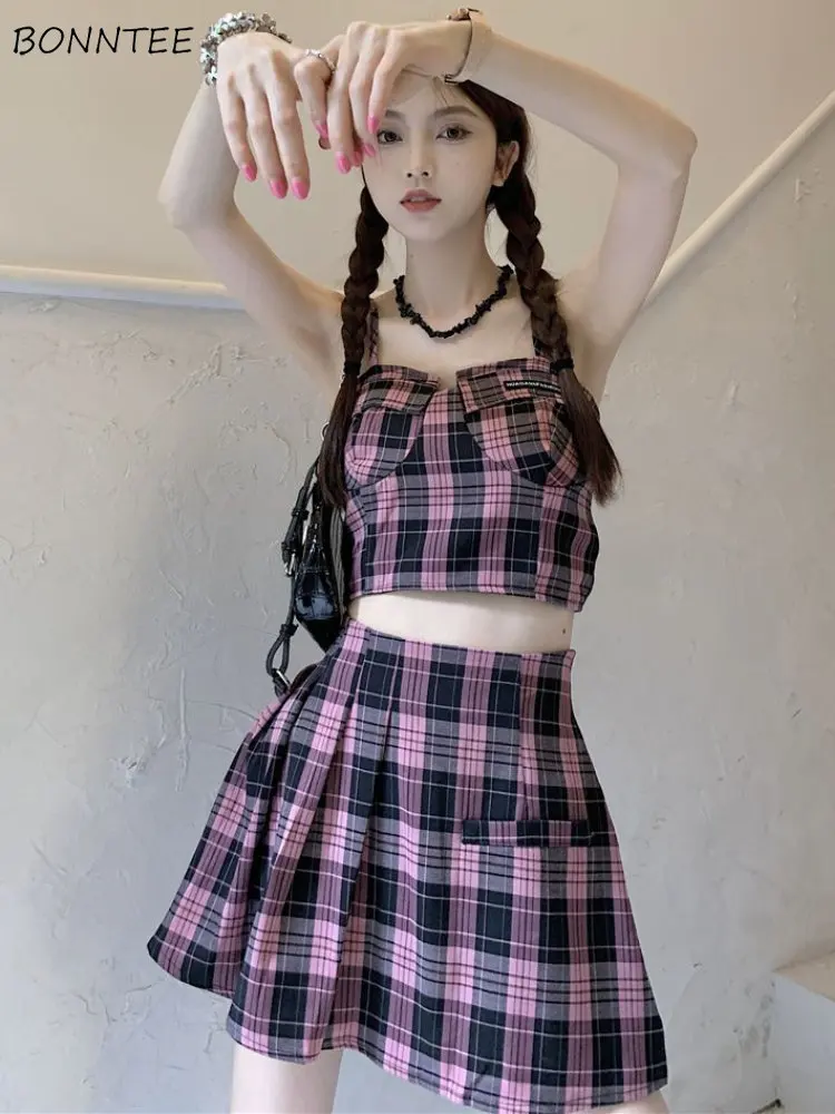 

Женские комплекты, укороченные топы на бретельках, облегающие пикантные модные юбки в Корейском стиле Y2k, плиссированные мини-юбки в клетку, базовые универсальные повседневные футболки