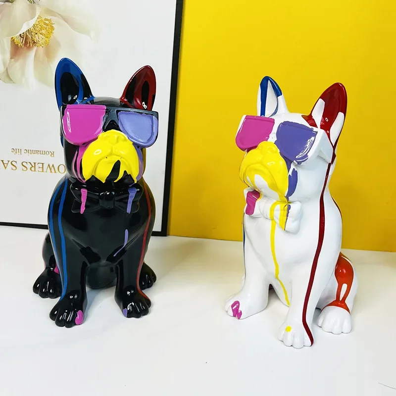 Splashing color glasses bulldog statue resin handicraft ornaments, bookshelf desktop splashing ink art living room decorations.
Splashing color glasses bulldog statue resin handicraft ornaments, bookshelf desktop splashing ink art living room decorations.