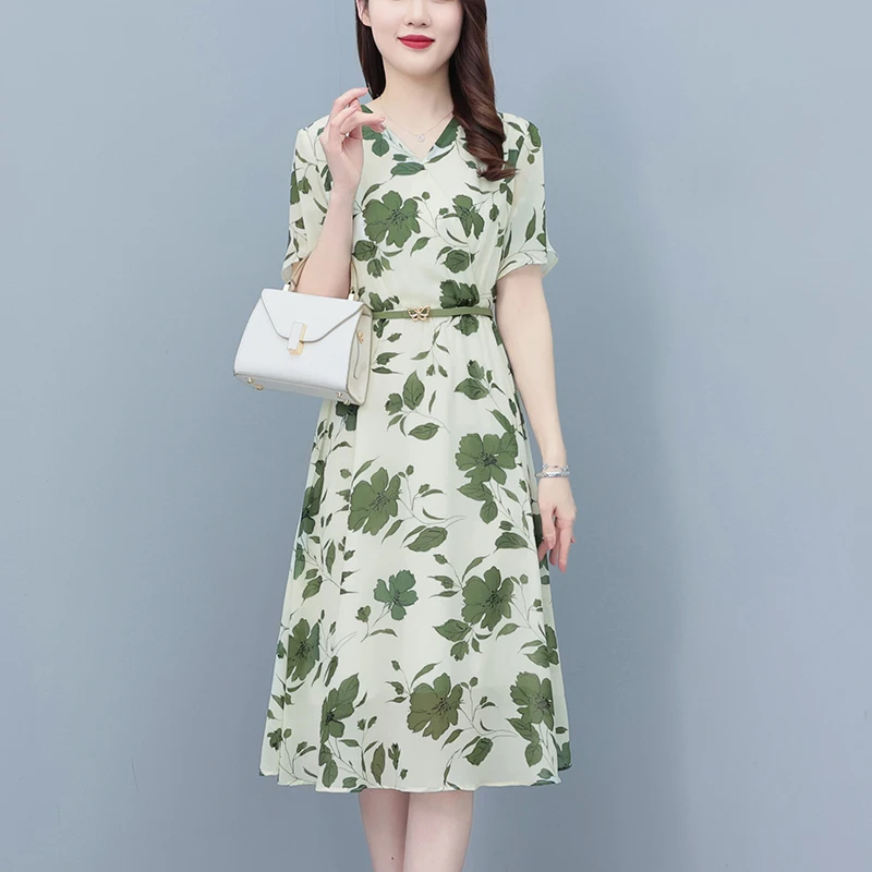 2023 New Fashion Silk Printed Mini Dress Women's Spring Elegant Versatile V-Neck Leisure Holiday Travel Dress Vestidos
2023 New Fashion Silk Printed Mini Dress Women's Spring Elegant Versatile V-Neck Leisure Holiday Travel Dress Vestidos