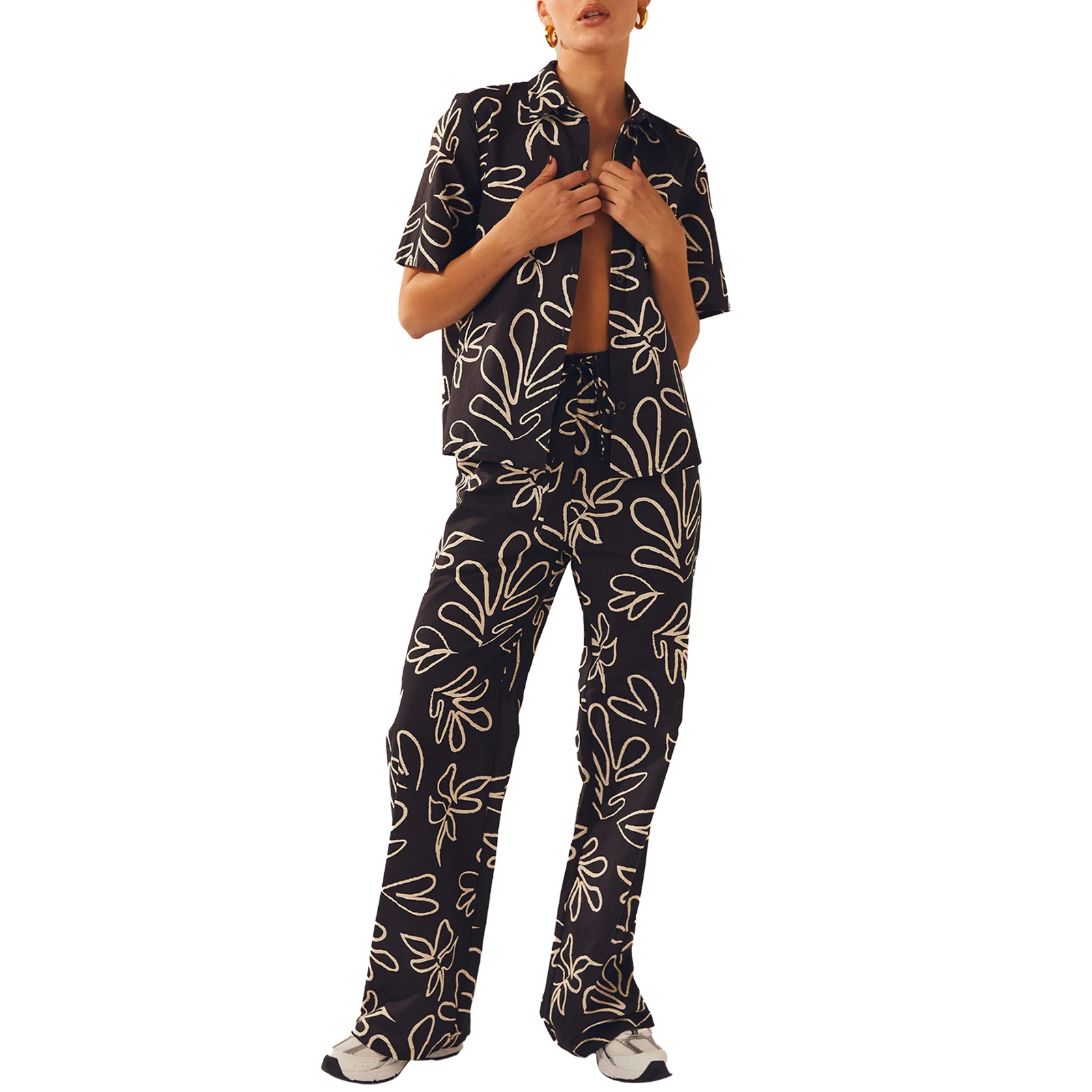 Women Summer Pants Outfits Petal Printed Turn-Down Collar Short Sleeve Shirts Elastic Waist Wide-Leg Long Pants 2 Pieces Sets
Women Summer Pants Outfits Petal Printed Turn-Down Collar Short Sleeve Shirts Elastic Waist Wide-Leg Long Pants 2 Pieces Sets