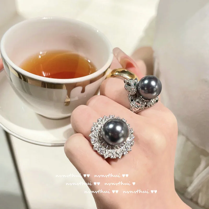 Gift for Woman Leopard Pearl Ring, Tahitian Black Mother of Pearl Flower Ring with Cubic Zirconia Ring for Women Boutique Ring
Gift for Woman Leopard Pearl Ring, Tahitian Black Mother of Pearl Flower Ring with Cubic Zirconia Ring for Women Boutique Ring