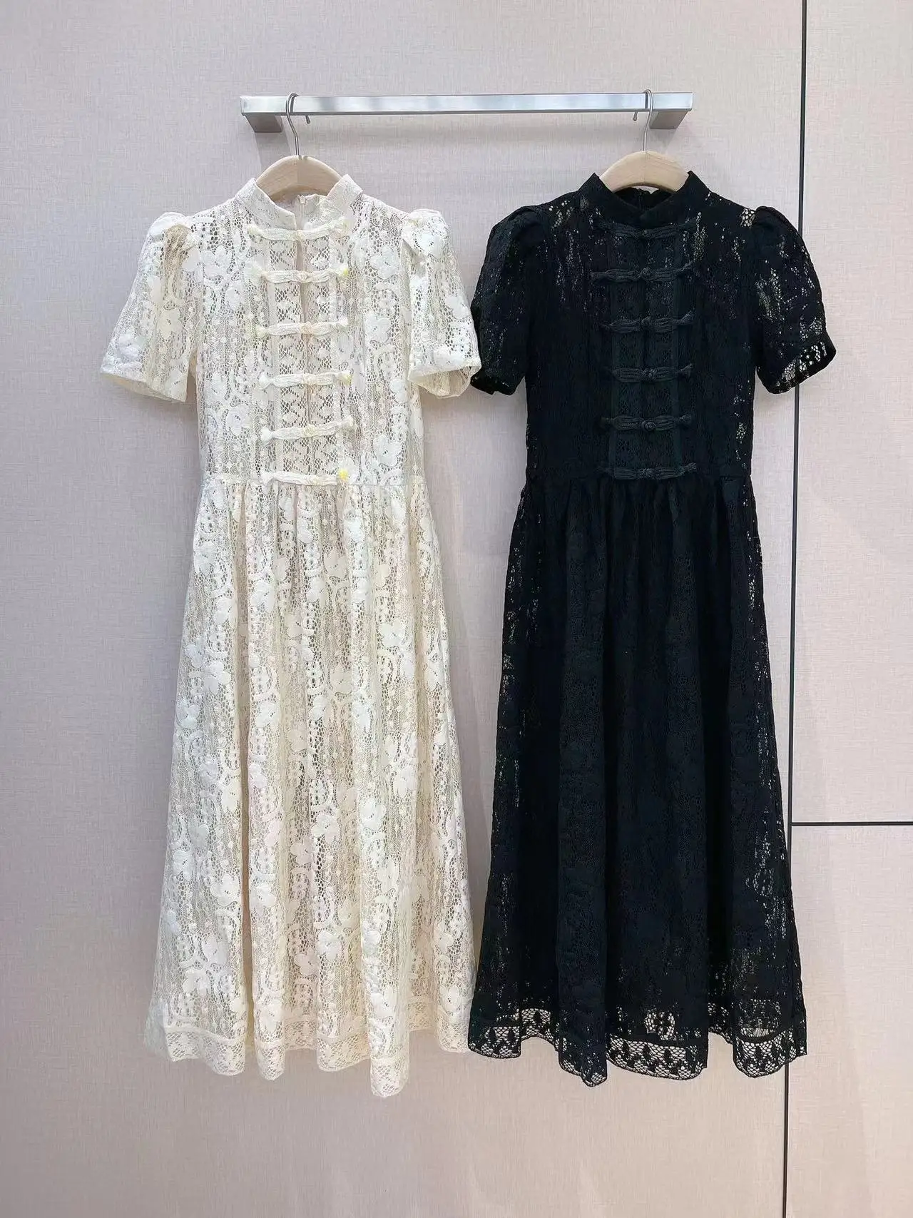 Fyion High Quality 2023 Summer Women Fashion Runway Top Holiday Long Lace Dress Ladies Slim Hot Sale Hollow Out Dresses
Fyion High Quality 2023 Summer Women Fashion Runway Top Holiday Long Lace Dress Ladies Slim Hot Sale Hollow Out Dresses