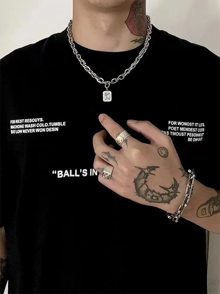 Heavy cotton American high-end letter printed short-sleeved T-shirt for boys ins trendy street loose half-sleeved T-shirt tops
Heavy cotton American high-end letter printed short-sleeved T-shirt for boys ins trendy street loose half-sleeved T-shirt tops
