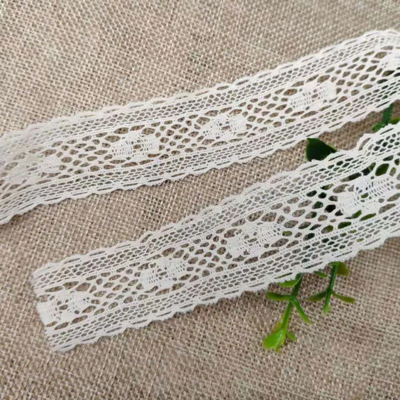 2.8CM White Lace Fabric Webbing Decoration Lovely Gift Packing Material Cotton Lace Hollow Throw Pillow Cotton Lace
2.8CM White Lace Fabric Webbing Decoration Lovely Gift Packing Material Cotton Lace Hollow Throw Pillow Cotton Lace