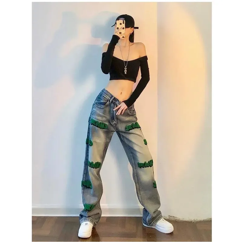 Green pattern embroidery high waisted straight tube loose pants, niche design, spicy girl, slimming jeans, female trend
Green pattern embroidery high waisted straight tube loose pants, niche design, spicy girl, slimming jeans, female trend